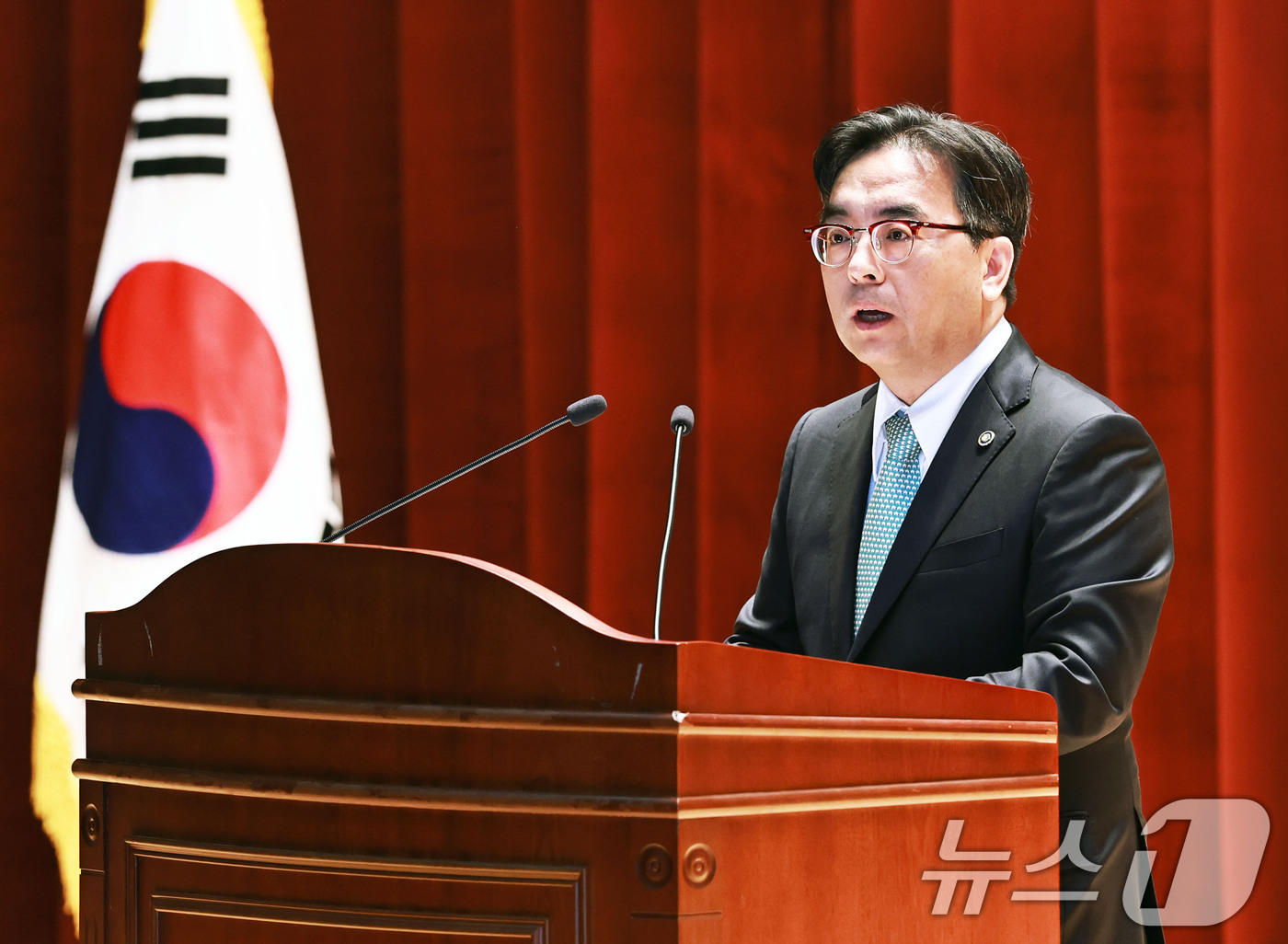 (서울=뉴스1) = 박정성 산업통상부 통상교섭본부장이 24일 오전 정부세종청사 12동 대강당에서 열린 취임식에서 취임사를 하고 있다. (산업통상부 제공. 재판매 및 DB금지) 20 …