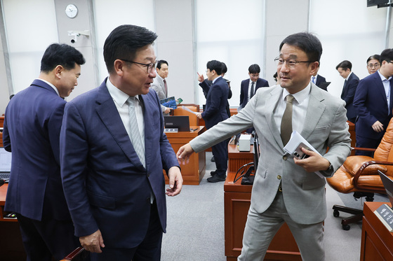 대화하는 한병도·정점식