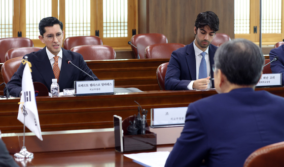 발언하는 로베르토 벨라스크 알바레스 멕시코 외교장관