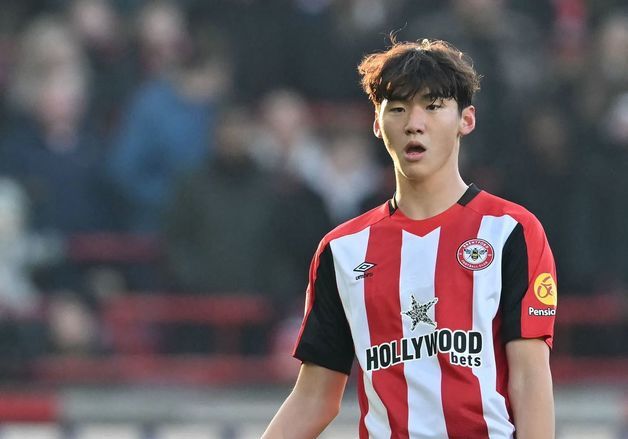 일본 10명 뛰는 EPL, 한국 선수는 정말 아무도 못 뛸까[해축브리핑]