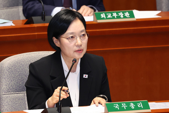한 총리, 이진숙 5·18 폄훼 논란에 "참담한 기분…대응 적극 고민"