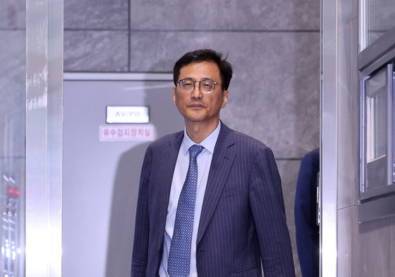 이태한 선관위 특검, 임시 사무실서 업무 시작