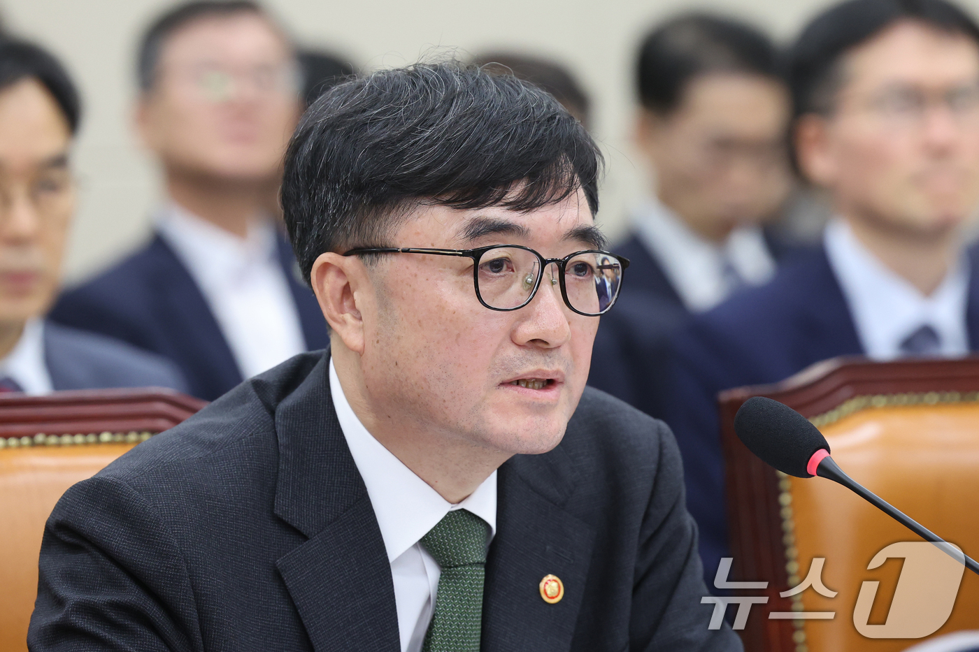 (서울=뉴스1) 황기선 기자 = 임기근 국무조정실장이 24일 오후 서울 여의도 국회에서 열린 정무위원회 전체회의에서 의원 질의에 답하고 있다.  2026.8.24/뉴스1