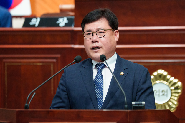 "현대차 9조 투자 성공, 새만금 남북 3축 도로 조기 건설 관건"