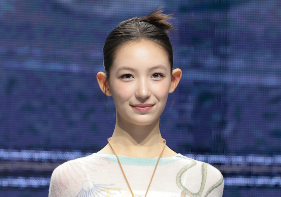 이하늬, 튜이드로 데뷔