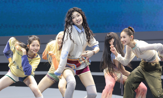 튜이드, 안구정화 무대