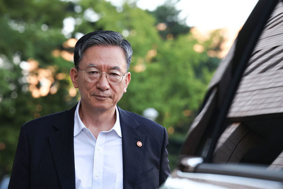 '사의 수리' 법무부 떠나는 정성호 장관