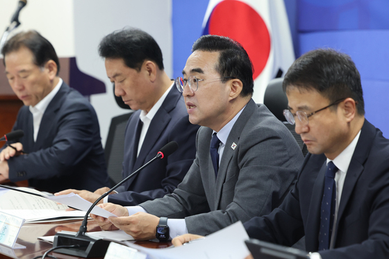 인사말하는 박홍근 장관