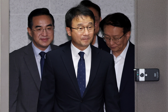 예산안 당정협의 참석하는 한병도·박홍근