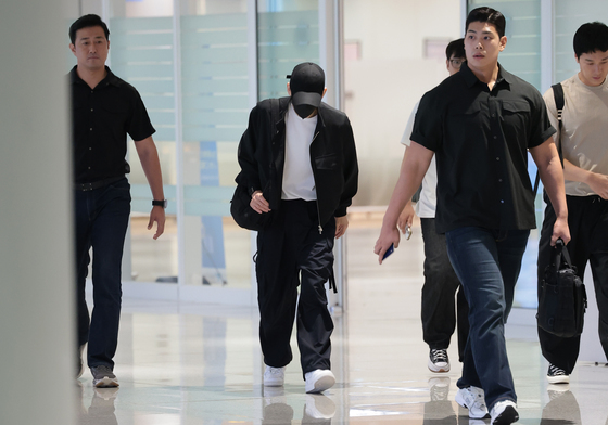 김수현, 팬들에게 정중한 인사
