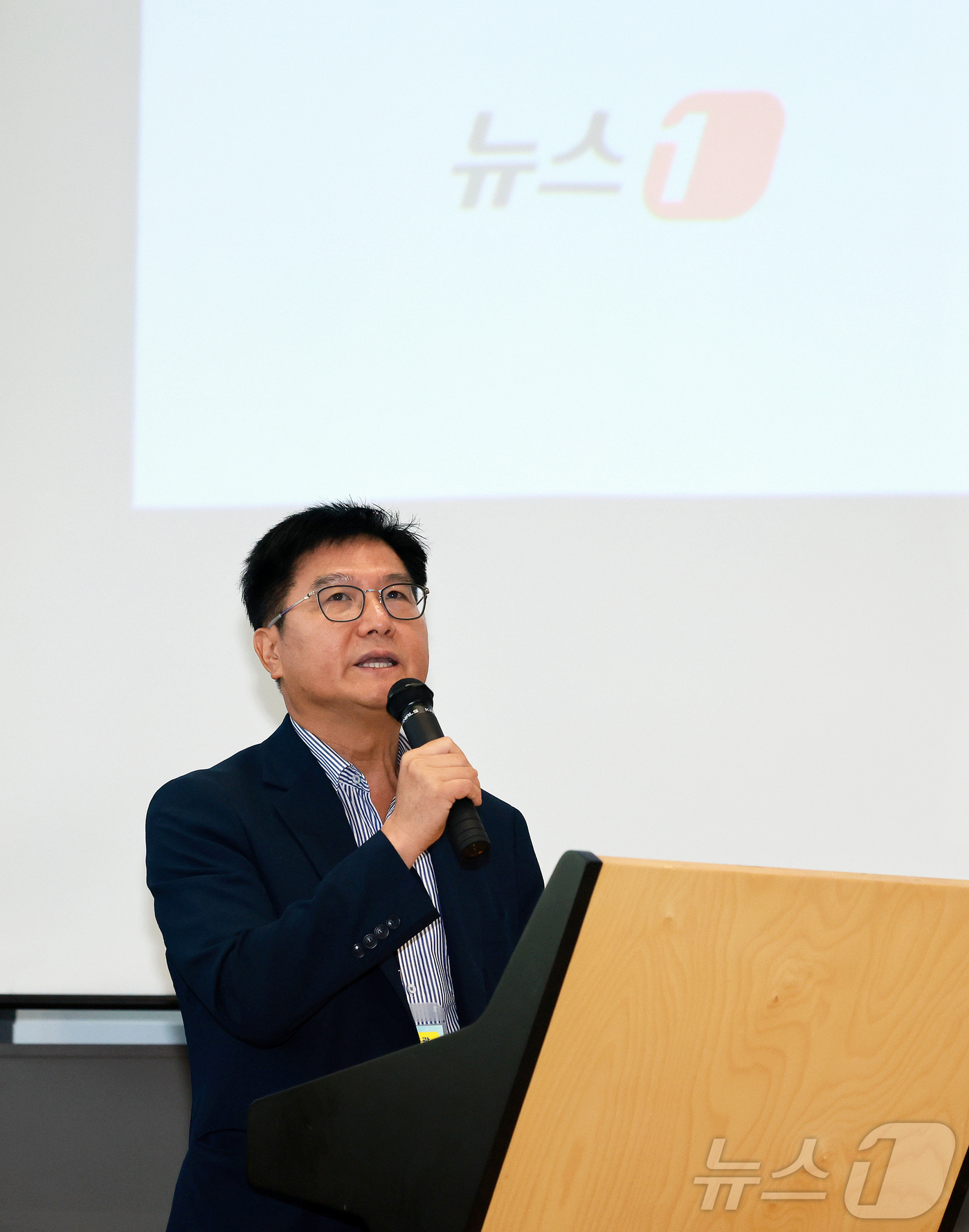 (서울=뉴스1) 이호윤 기자 = 채원배 뉴스1 편집인 겸 전무이사가 25일 서울 성동구 KT&G 상상플래닛에서 열린 2026 뉴스1 ‘K-브랜드’ 글로벌 캠프 개회식에서 개회사를 …
