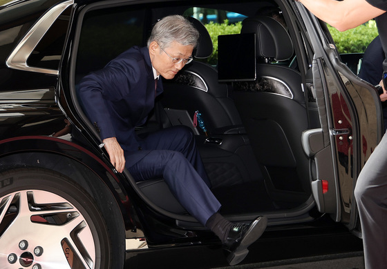 대법원 도착한 조희대 대법원장