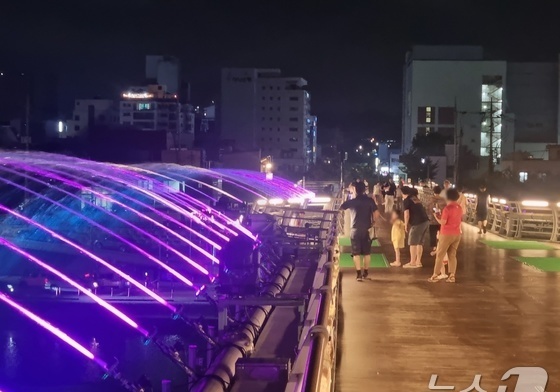 '속초 밤사이27.6도'…처서 이틀 지난 강원 동해안·인제 열대야