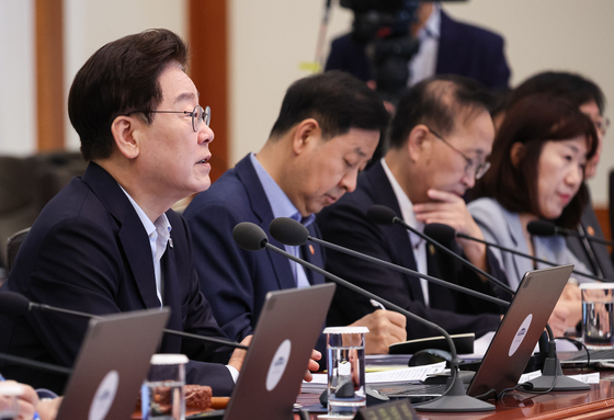국무회의 주재하는 이재명 대통령