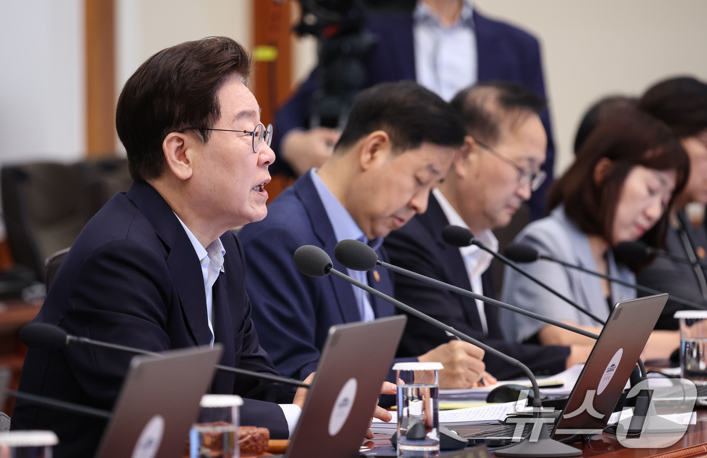 (서울=뉴스1) 허경 기자 = 이재명 대통령이 25일 청와대에서 열린 국무회의에서 발언을 하고 있다. 2026.8.25/뉴스1