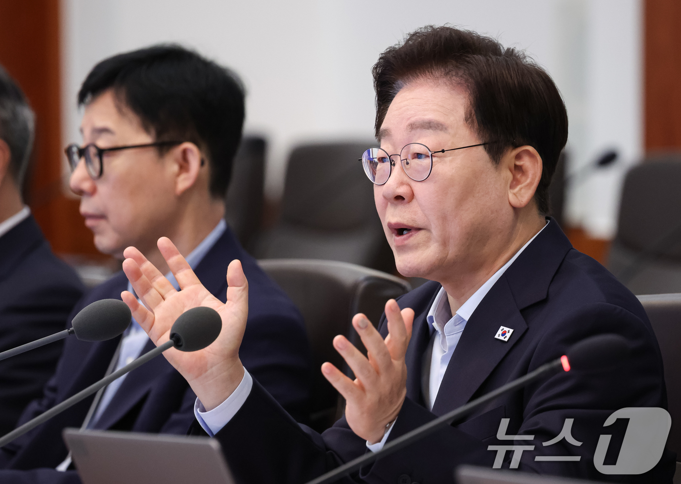 (서울=뉴스1) 허경 기자 = 이재명 대통령이 25일 청와대에서 열린 국무회의에서 발언을 하고 있다. 2026.8.25/뉴스1