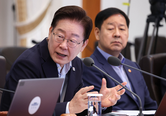 李대통령 "개혁 선명하게 하면 저항 강도 높여…실용적으로 접근해야"