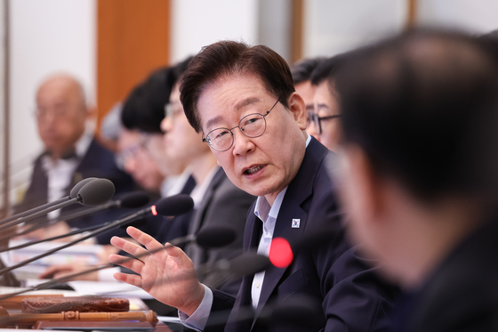 질문하는 이재명 대통령
