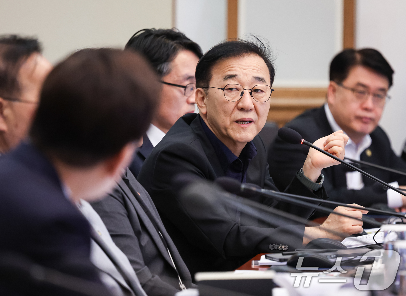(서울=뉴스1) 허경 기자 = 김윤덕 국토교통부 장관이 25일 청와대에서 열린 국무회의에서 발언을 하고 있다. 2026.8.25/뉴스1