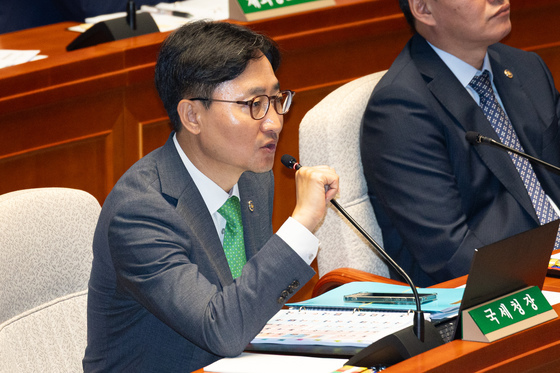 답변하는 임광현 국세청장