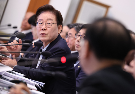 질문하는 이재명 대통령