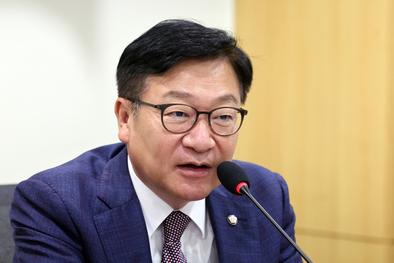 축사하는 정점식 원내대표