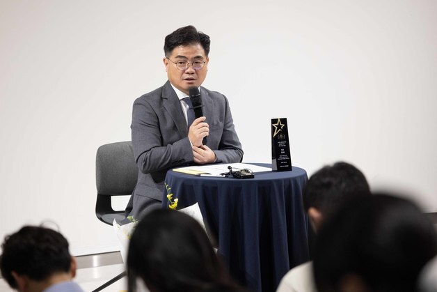 볼보차코리아 "中 배터리, 안전에 부합…AI 인포 내년 상반기 출시"