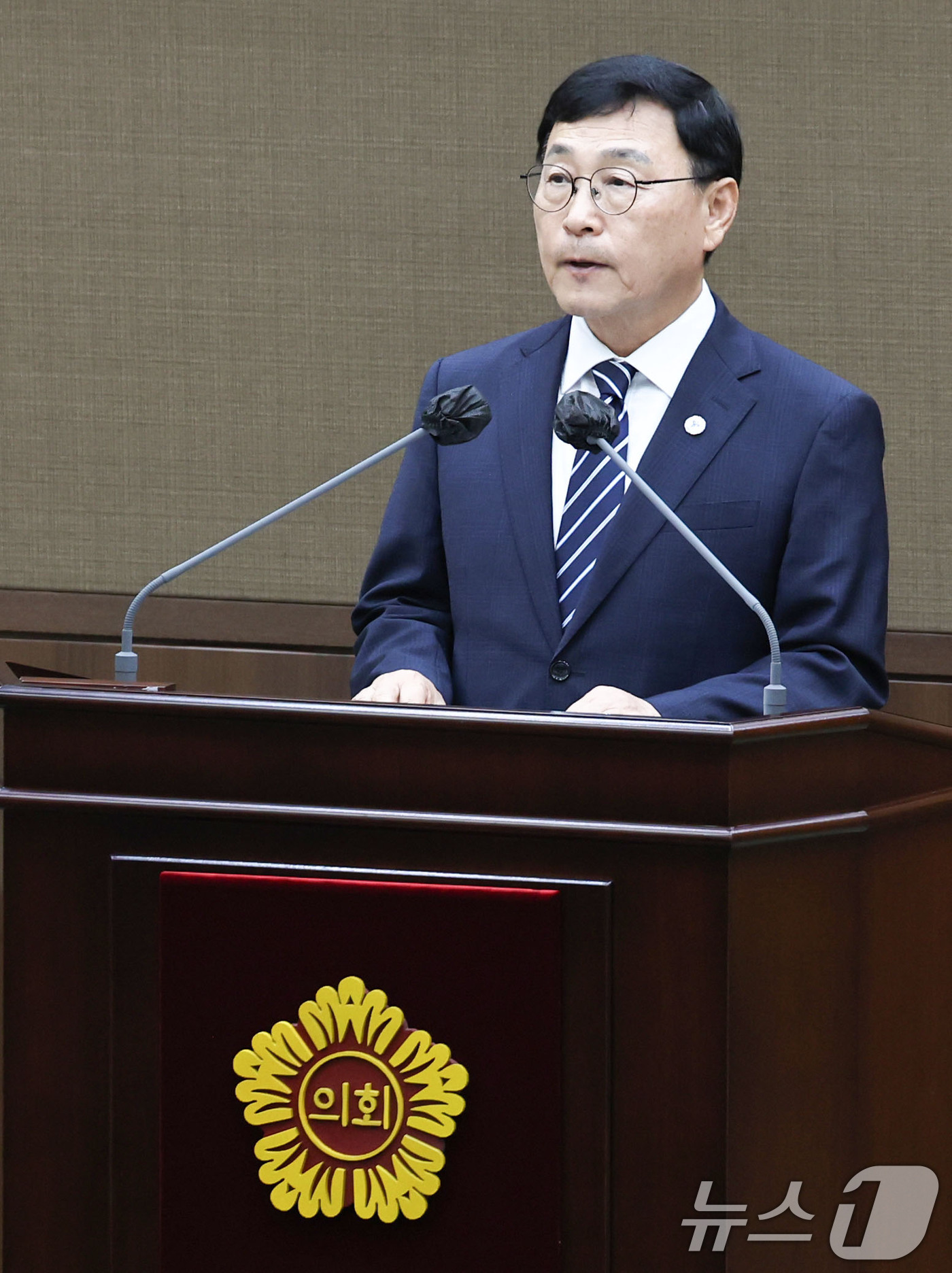 (서울=뉴스1) 이종수 기자 = 정근식 서울시교육감이 25일 오후 서울 중구 서울시의회에서 열린 제339회 제1차 임시회에서 서울특별시 학생인권 조례 폐지조례안 관련 발언을 하고 …