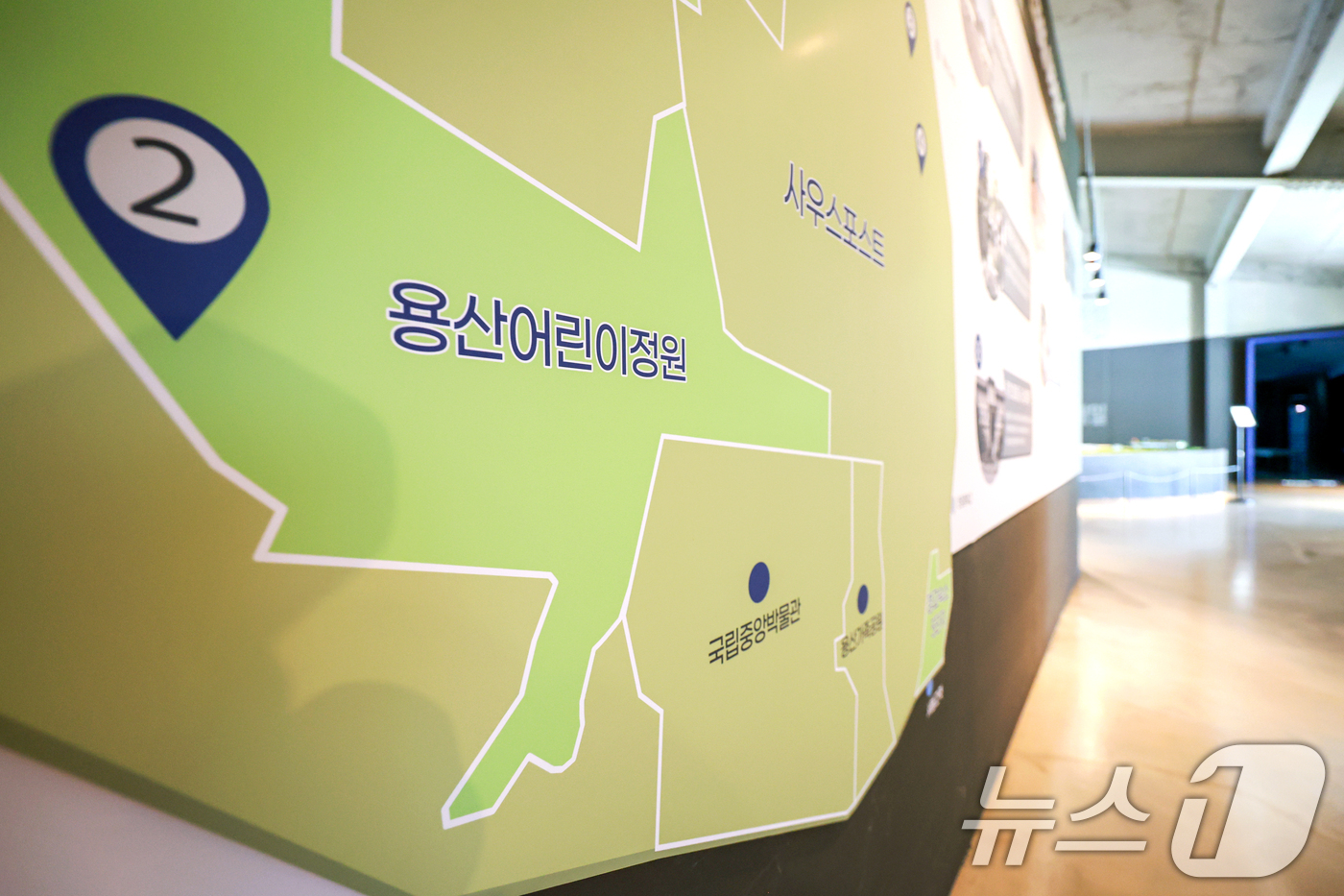 (서울=뉴스1) 이호윤 기자 = 25일 서울시와 국토교통부에 따르면 오세훈 서울시장과 김윤덕 국토교통부 장관이 26일 주택 공급 관련 2차 회동을 갖는다. 앞선 만남에서 정부는 공 …