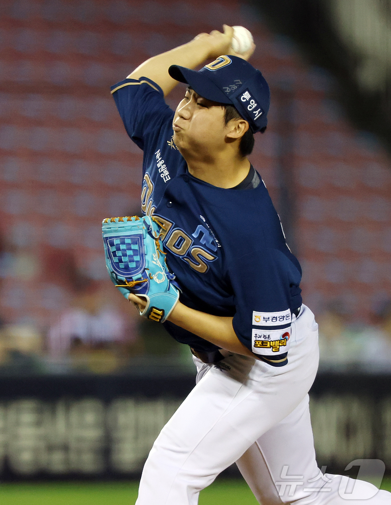 (서울=뉴스1) 김진환 기자 = 25일 오후 서울 송파구 잠실야구장에서 열린 프로야구 '2026 신한은행 SOL KBO리그' NC 다이노스와 LG 트윈스의 경기, NC 이용준이 7 …