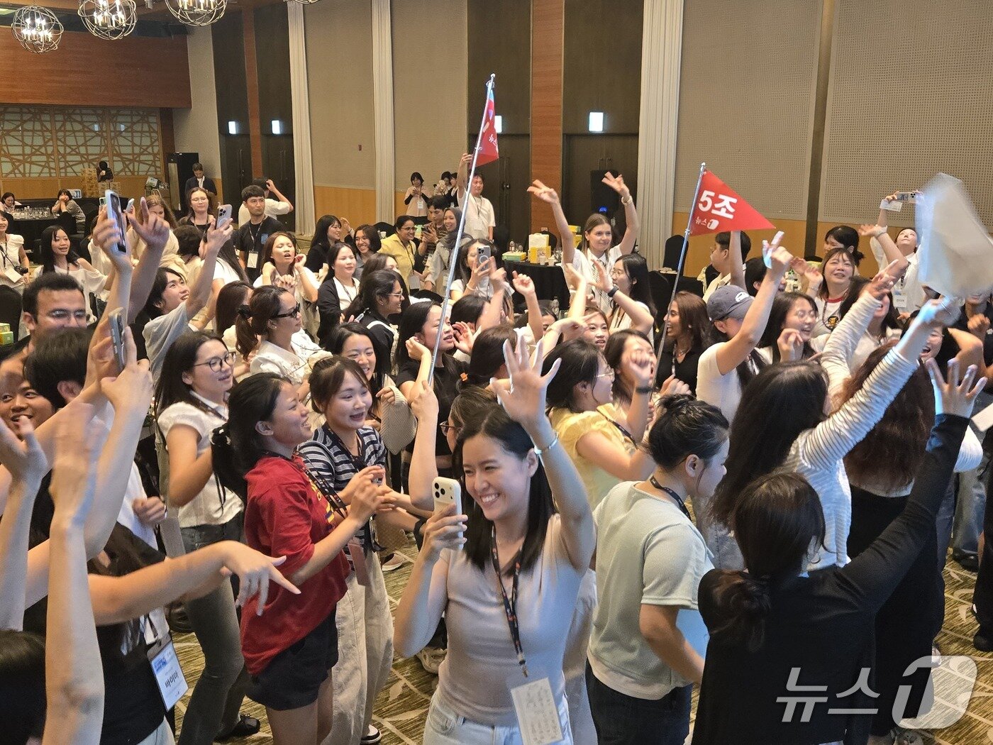 본문 이미지 - '2026 뉴스1 K-브랜드 글로벌 캠프' 저녁 레크레이션 사진. ⓒ 뉴스1