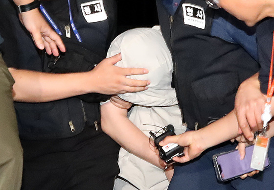 '중국인 유학생 살해' 중국국적 30대  혐의 인정…시신 일부 발견