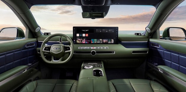 삼성디스플레이, 제네시스 첫 초대형 전기 SUV GV90에 OLED 2종 공급