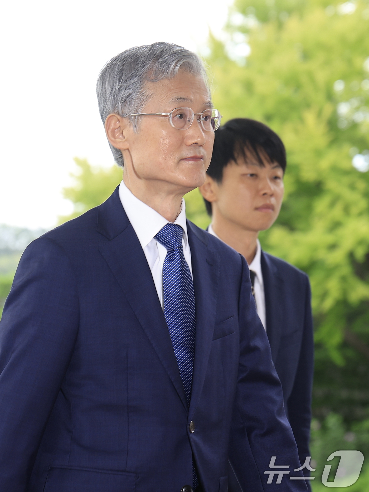 (서울=뉴스1) 박정호 기자 = 조희대 대법원장이 26일 서울 서초구 대법원으로 출근하고 있다. 2026.8.26/뉴스1