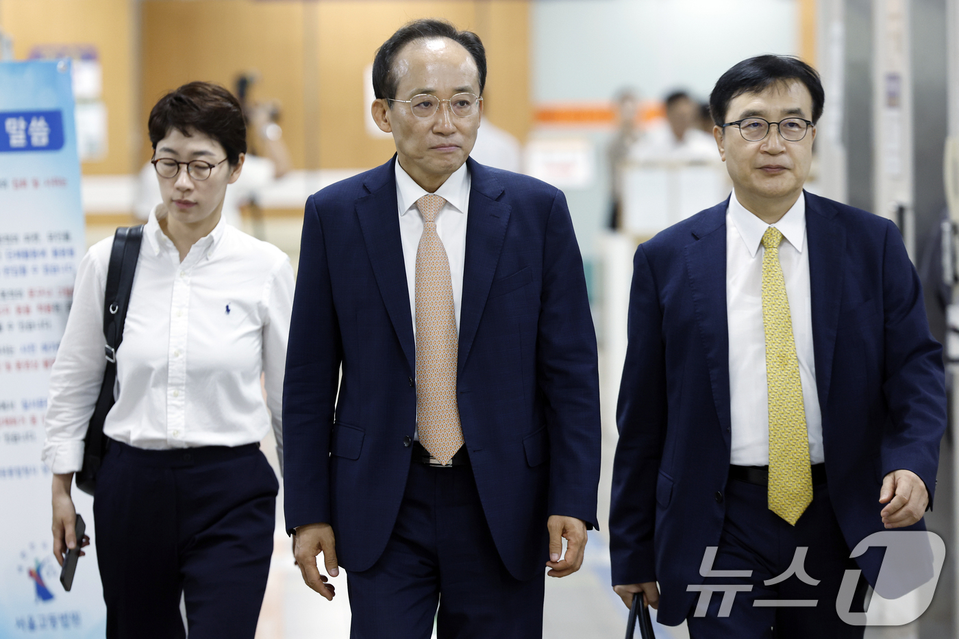 (서울=뉴스1) 박정호 기자 = 12·3 비상계엄 당시 국회의 계엄 해제 표결을 방해한 혐의를 받는 추경호 대구시장이 26일 서울 서초구 서울중앙지방법원에서 열린 내란중요임무종사 …
