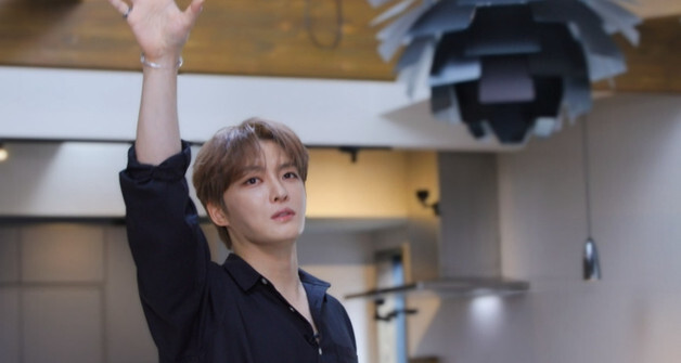 김재중, 日 활동 23년만에 도쿄 저택 최초 공개…집 안에 엘베까지