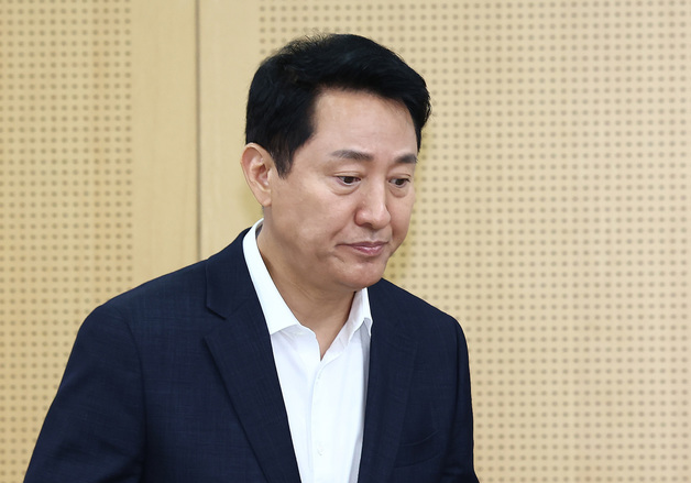 국토장관 면담 마치고 브리핑 나선 오세훈 시장