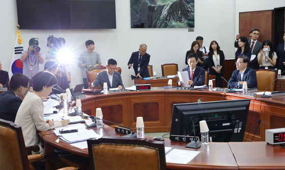 오늘 정보위·성평등가족위 국감…30일까지 겸임상임위 마무리