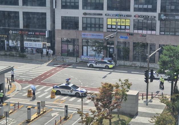 "전주지법 주변에 폭발물 설치" 메일 전송…경찰, 수색 중