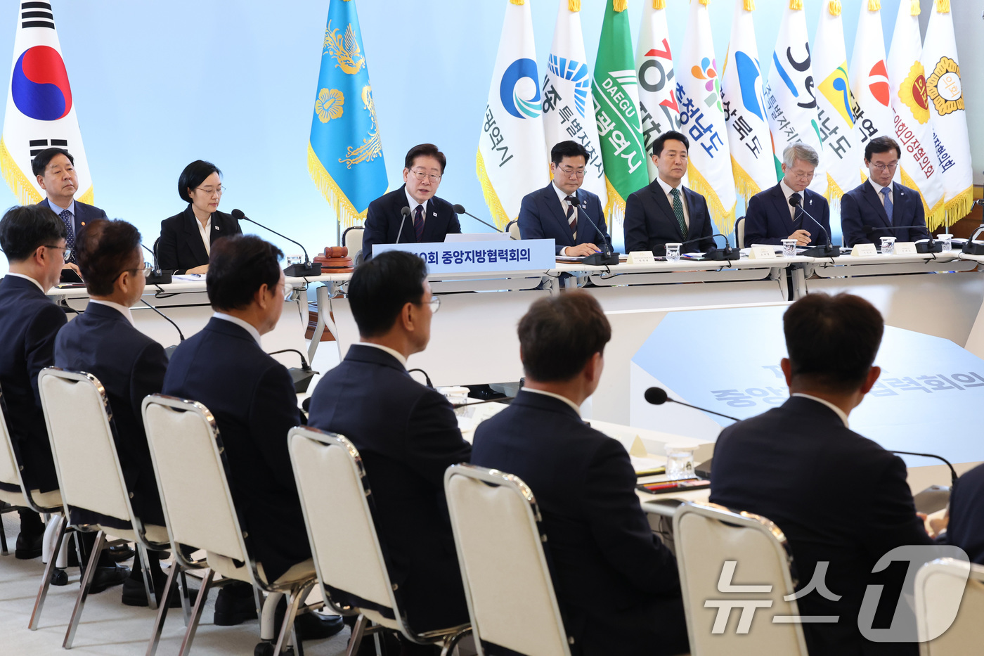(서울=뉴스1) 이재명 기자 = 이재명 대통령이 26일 청와대에서 열린 제10회 중앙지방협력회의에서 모두발언을 하고 있다. 2026.8.26/뉴스1