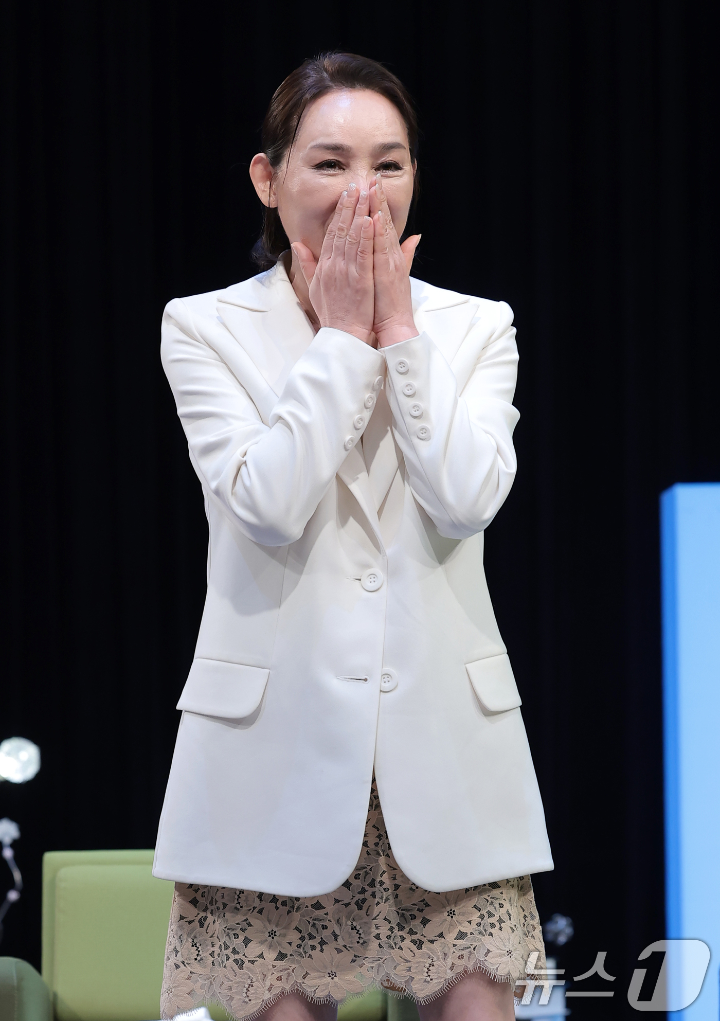 (서울=뉴스1) 권현진 기자 = 가수 양수경이 26일 오후 서울 마포구 YTN홀에서 열린 기자회견에서 미소를 짓고 있다. 2026.8.26/뉴스1