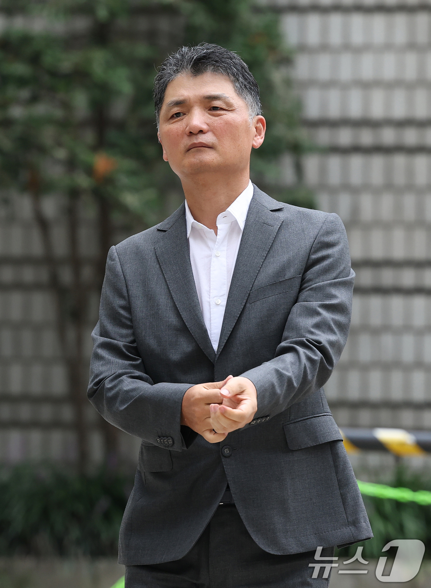 (서울=뉴스1) 박정호 기자 = SM엔터테인먼트 시세조종 공모 의혹으로 기소돼 1심에서 무죄를 선고받은 카카오 창업주 김범수 미래이니셔티브센터장이 26일 오후 서울 서초구 고등법원 …