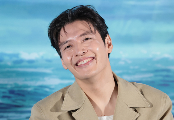 강하늘, 맑은 미소