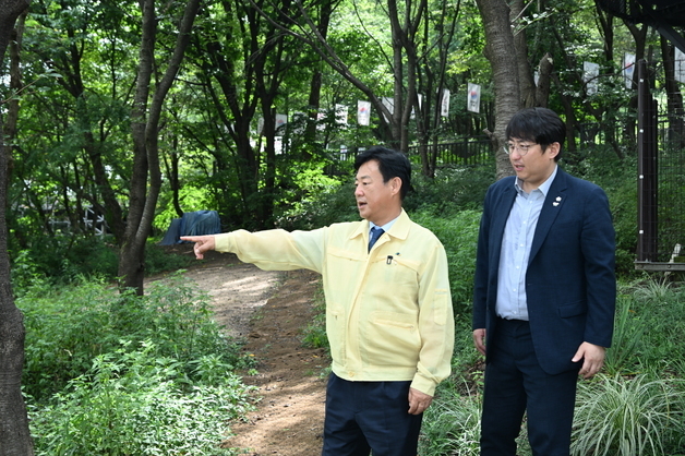 "망우순환로 산책 환경 개선"…신동화 구리시장, 현장 점검