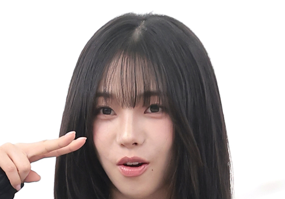 카리나, 저 앞머리 잘랐어요