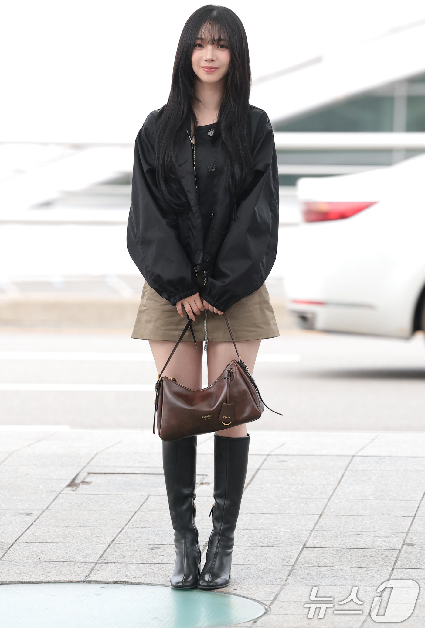 (인천공항=뉴스1) 권현진 기자 = 에스파(Aespa) 카리나가 해외 일정을 위해 27일 오전 인천국제공항을 통해 싱가포르로 출국하고 있다. 2026.8.27/뉴스1