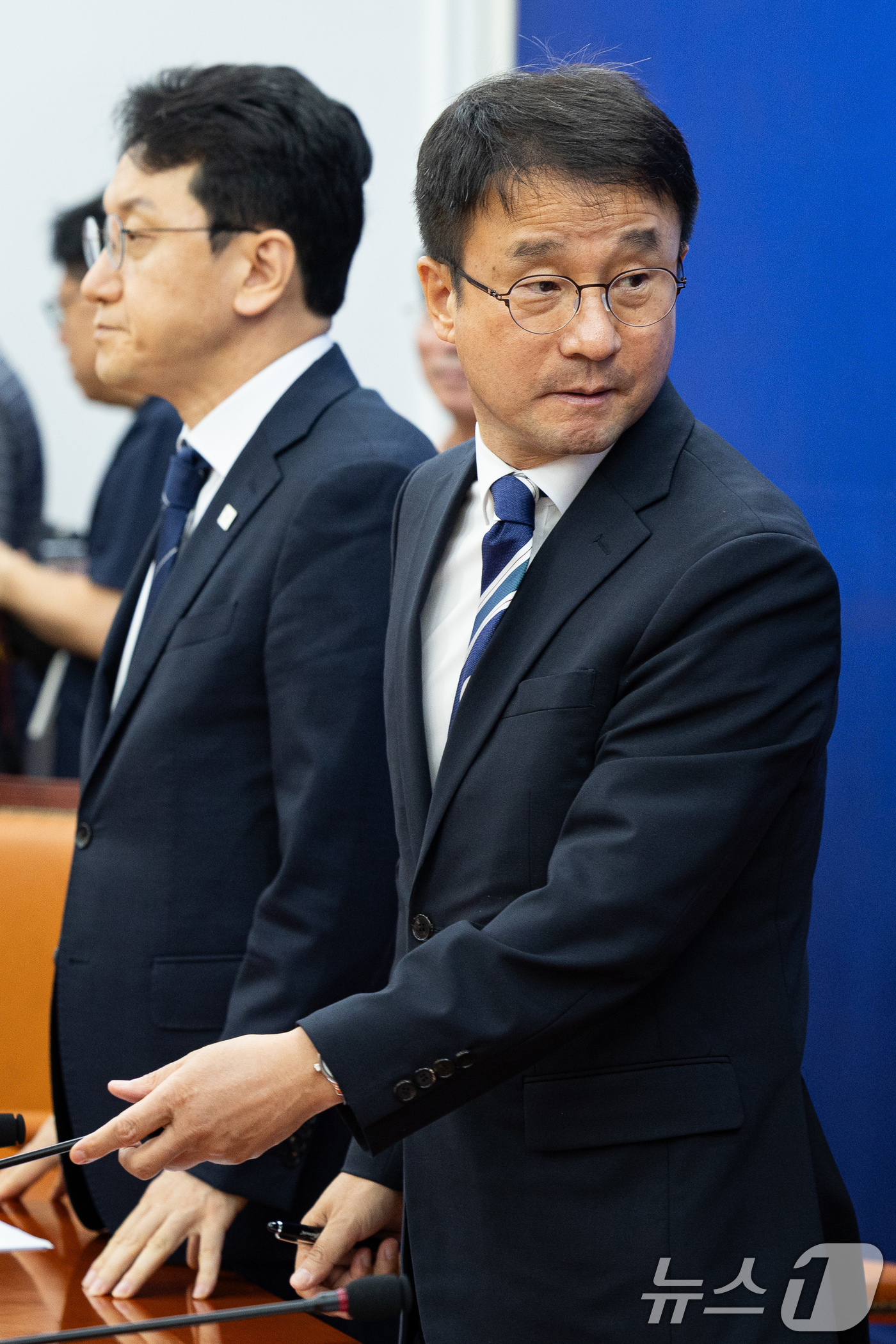 (서울=뉴스1) 유승관 기자 = 한병도 더불어민주당 원내대표가 27일 서울 여의도 국회에서 열린 정책조정회의에 참석하고 있다. 2026.8.27/뉴스1