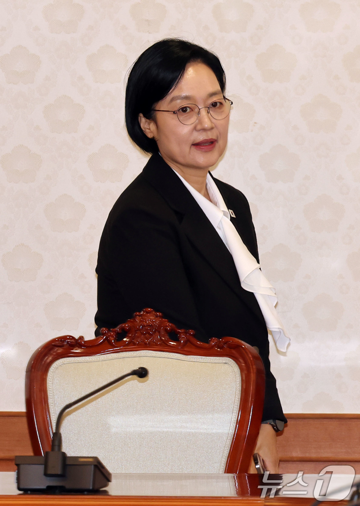 (서울=뉴스1) 이종덕 기자 = 한성숙 국무총리가 27일 서울 정부종합청사에서 열린 공공누리집(인터넷홈페이지) UI/UX위원회 회의에 참석하고 있다.  이날 회의에서는 LH 청약 …