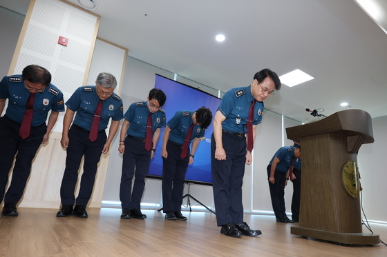 실종사건 허위 종결 사태에 고개 숙인 제주경찰청장