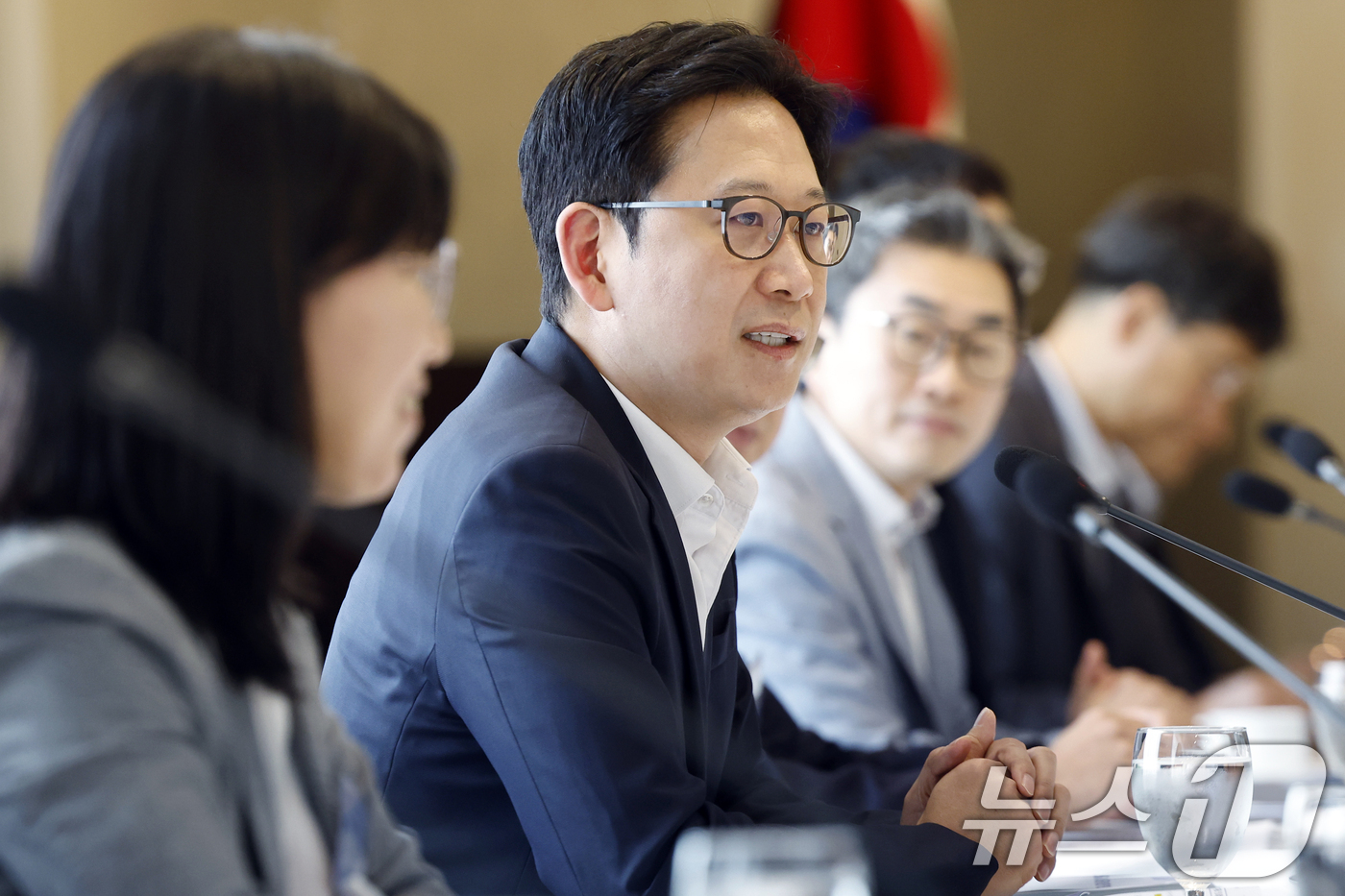 (서울=뉴스1) 박정호 기자 = 배경훈 부총리 겸 과학기술정보통신부 장관이 27일 오전 서울시 중구 을지로 프레지던트호텔에서 열린 제2차 과학기술·인공지능 미래전략회의에서 인사말을 …